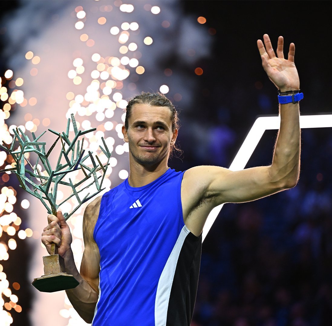 年终总决赛险胜戴维斯杯,兹维列夫带队取胜 年终总决赛险胜戴维斯杯,兹维列夫带队取胜