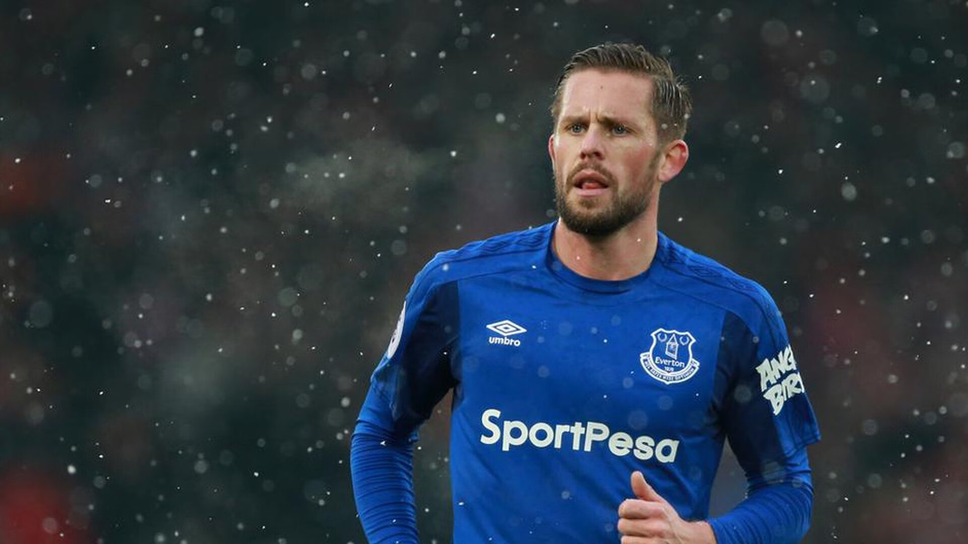 英格拉姆的无声惊雷，当压制级表演撕碎公牛防线